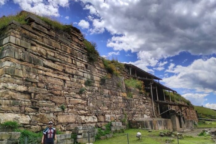 Full Day Chavin de Huantar – Querococha